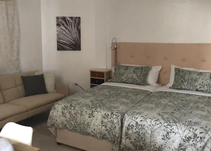 14 Cedar A